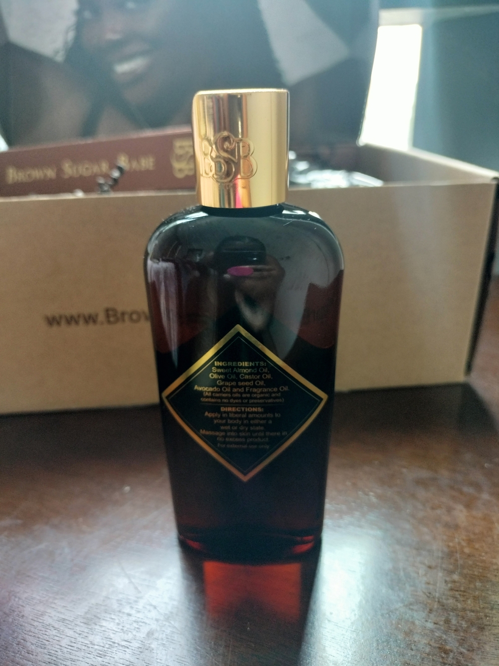 Nourishing Body Oil — Brown - Picture 6 of 6